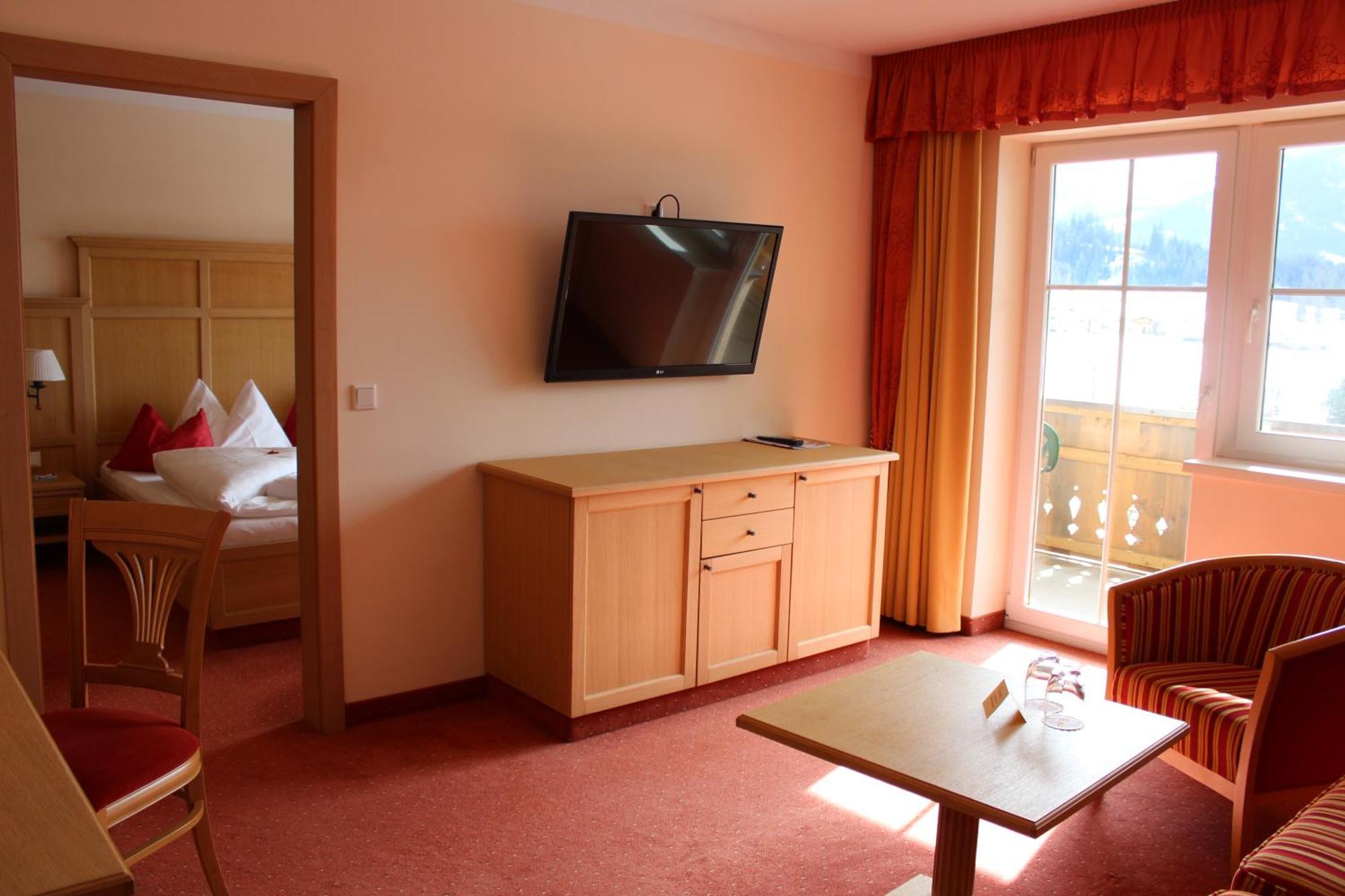Deluxe Suite